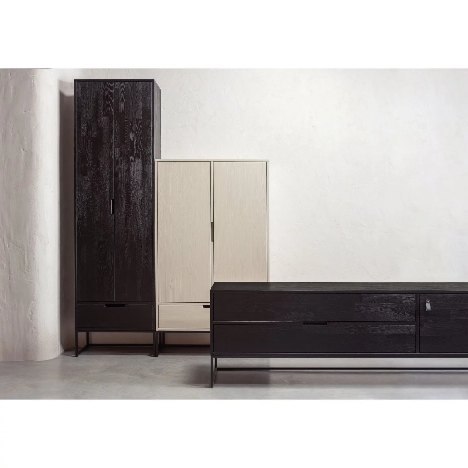 Silas Hoge Kast Essen Blacknight [Fsc] - Afbeelding 2