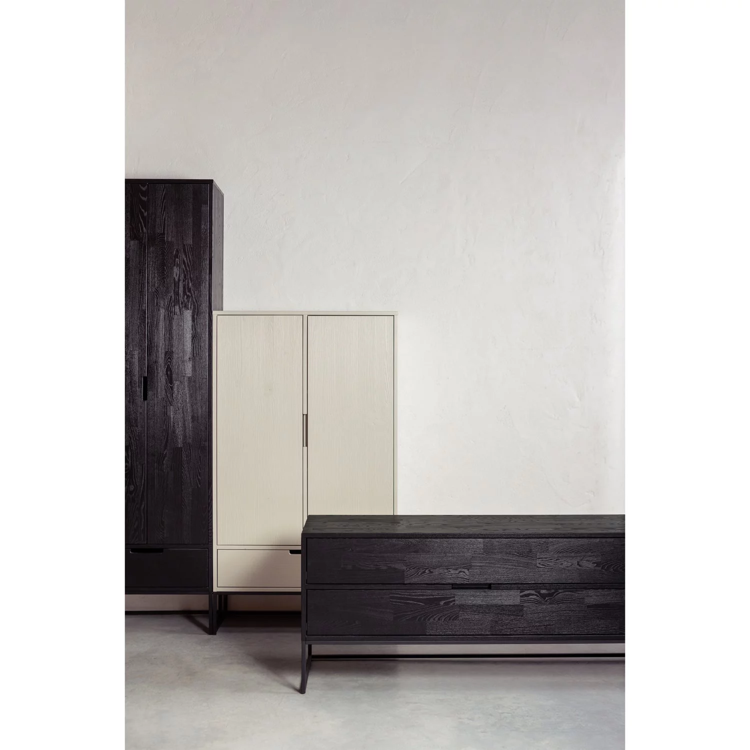 Silas Hoge Kast Essen Blacknight [Fsc] - Afbeelding 3