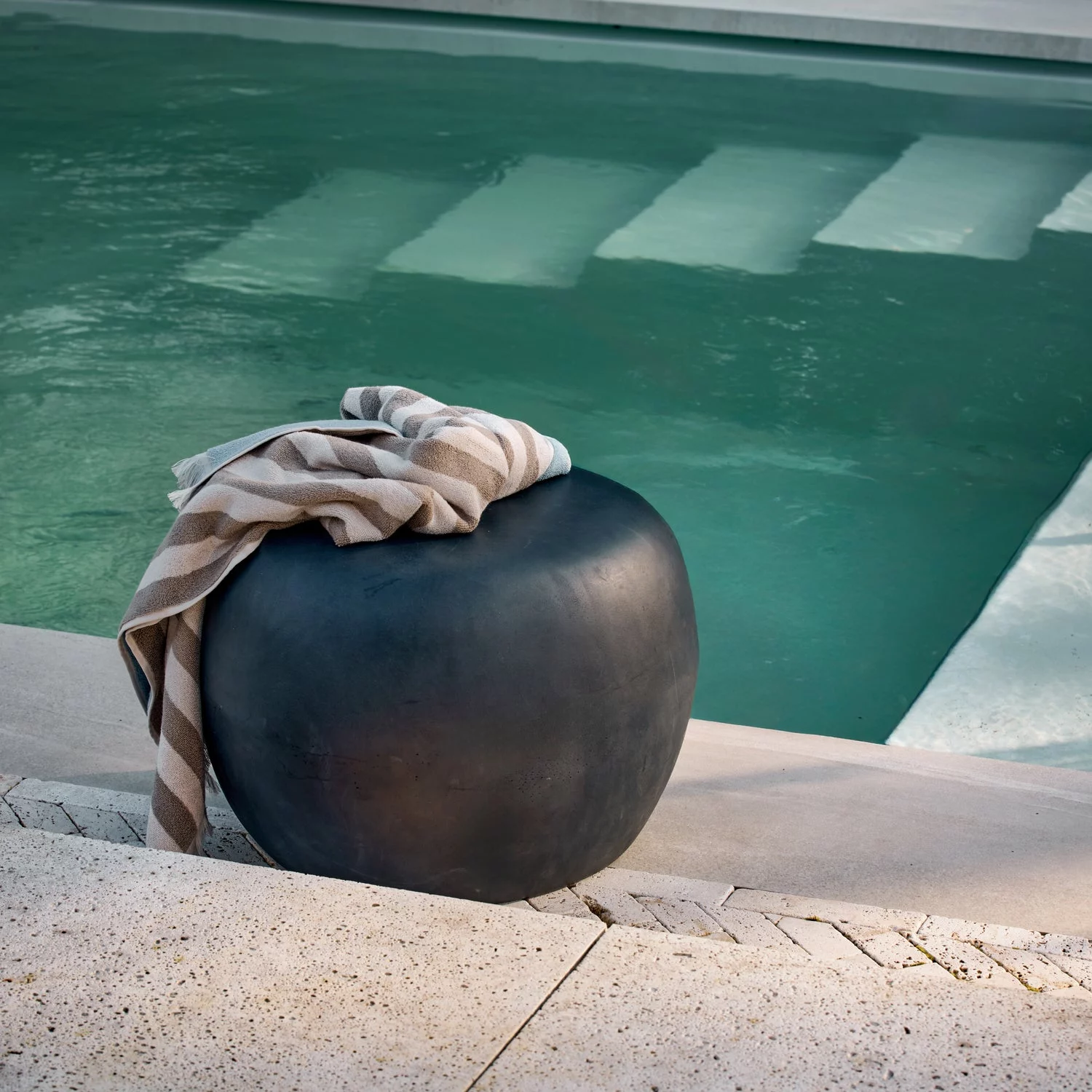 Pebble Bijzettafel Betonlook Antraciet 35Xo50 - Afbeelding 2