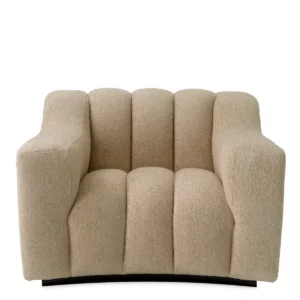 Alternative view of Chair Kelly