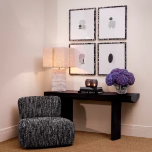 Alternative view of Chair Leon