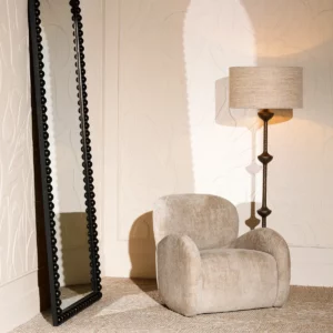 Alternative view of Chair Sylva