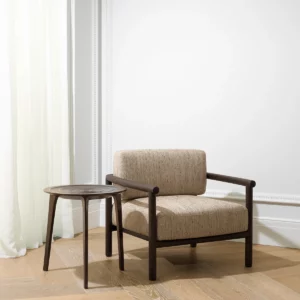 Alternative view of Chair Ombria