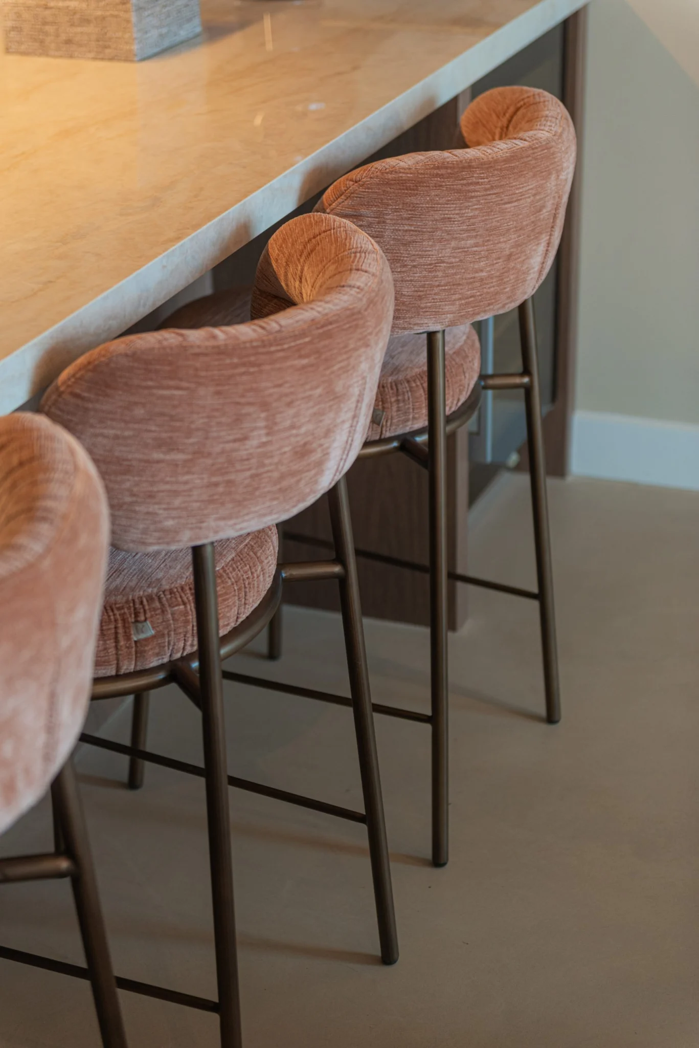 Counterstoel Encanto Be Straight Mocha Mousse - Afbeelding 10