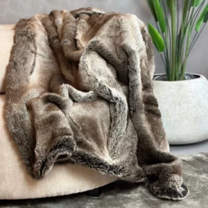 Alternative view of Bontplaid 'Yukonwolf'