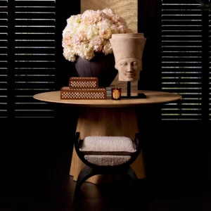 Alternative view of Dining Table Papyrus