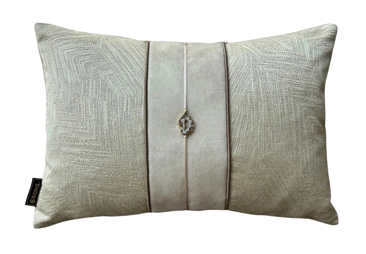 Sierkussen Obidos Stone | 45X30 Cm | Brons Interieur